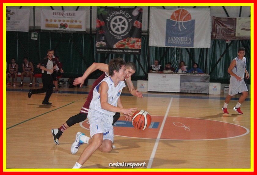 131031 BasketU18 052_tn.jpg